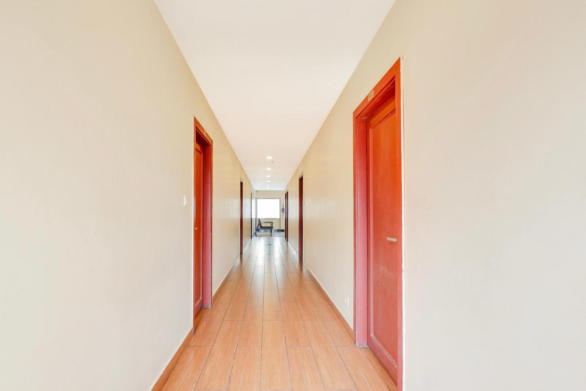Super Townhouse Visakhapatnam酒店 外观 照片